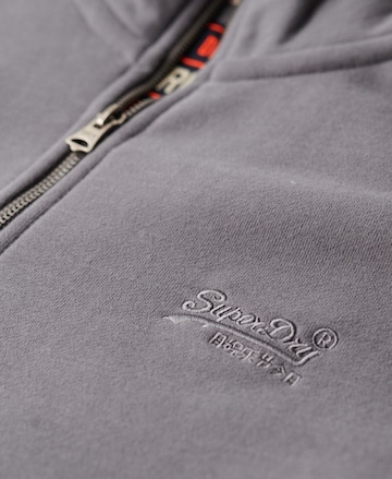 Sweat-shirt 'Essentials' Superdry en gris