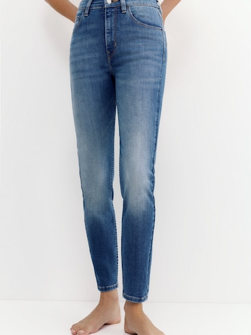 Pull&Bear Skinny Jeans in Blau: Vorderseite