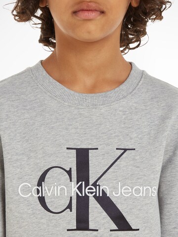 Calvin Klein Jeans Sweatshirt in Grey