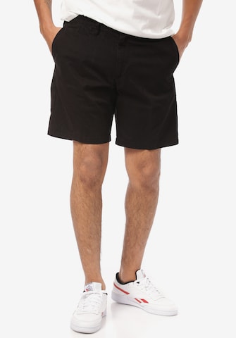 Carhartt WIP Regular Shorts 'John' in Schwarz: predná strana