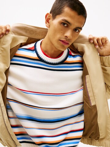 Tommy Jeans Демисезонная куртка 'ESSENTIAL' в Бежевый