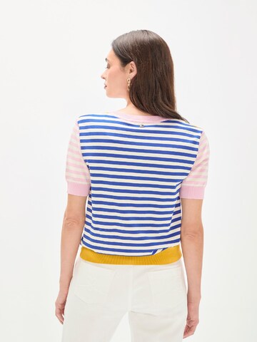 Lola Casademunt Neulepaita värissä monivärinen