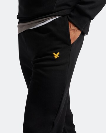 Lyle & Scott Regular Sportbroek in Zwart