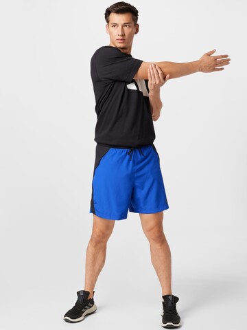 ADIDAS SPORTSWEAR Loosefit Sportshorts in Blau