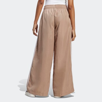 ADIDAS ORIGINALS Wide leg Trousers in Brown