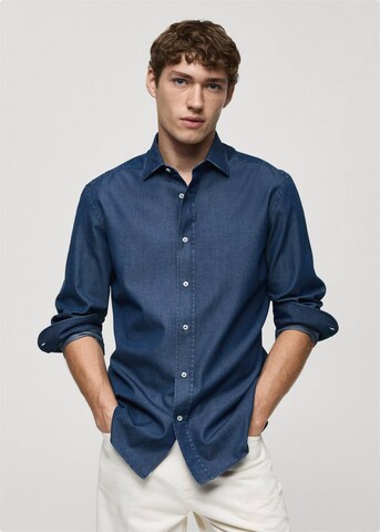 MANGO MAN Slim fit Button Up Shirt 'Chambre1' in Blue: front