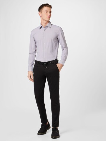 bugatti Regular Chino trousers in Black