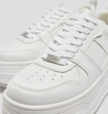 Pull&Bear Platform trainers in White