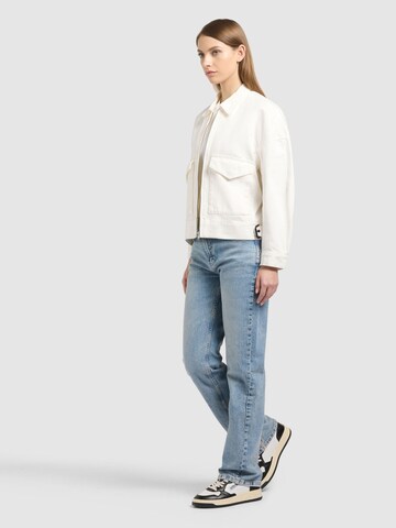 khujo Between-Season Jacket in White