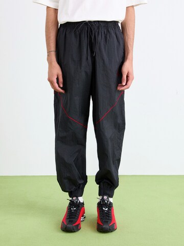 Jordan Tapered Bukser 'BRK' i sort: forside