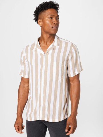 Coupe regular Chemise 'Ramon Cuba' Kronstadt en beige : devant