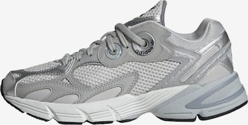 ADIDAS ORIGINALS Sneakers 'Astir' in Grey: front