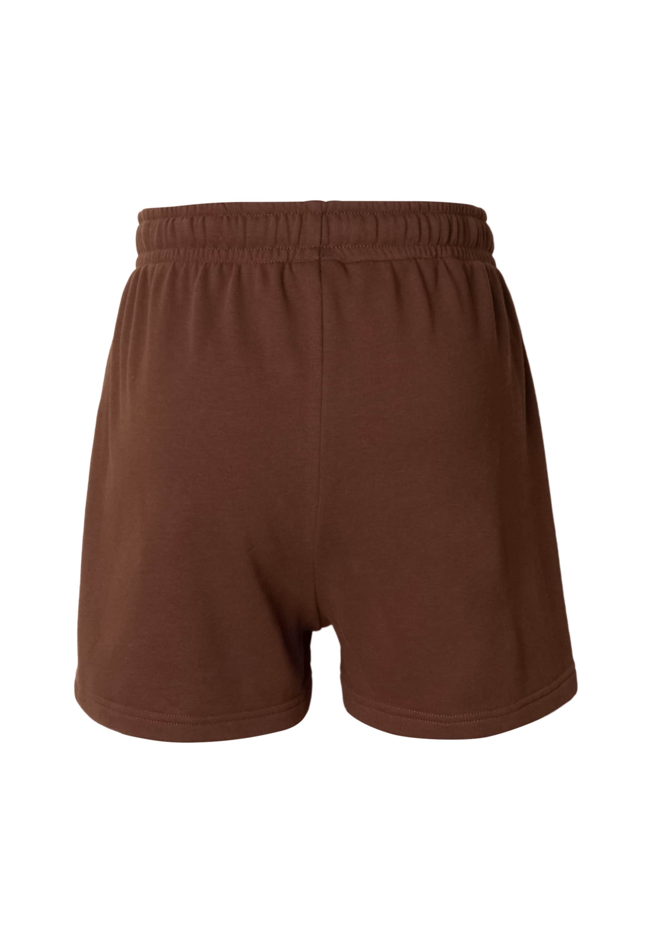 Urban Classics Regular Shorts in Braun