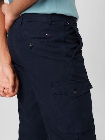 TOMMY HILFIGER Tapered Cargo trousers in Blue