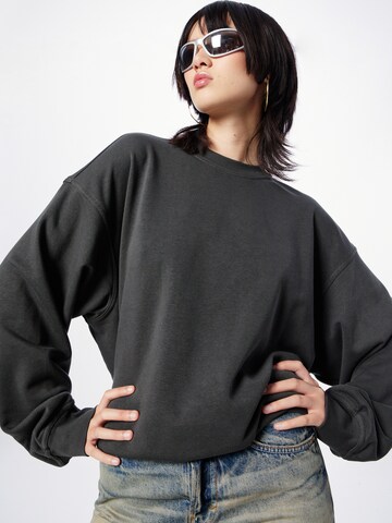 WEEKDAY - Sweatshirt em cinzento