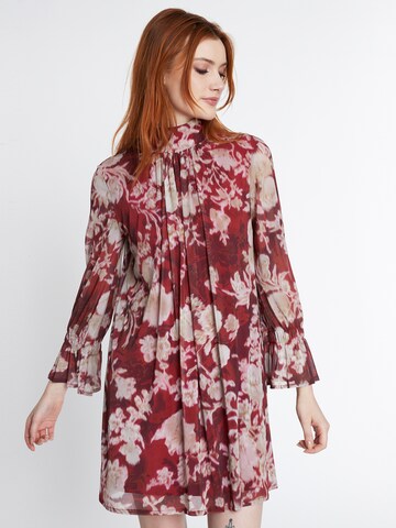 Ana Alcazar Shirt Dress ' Suntia ' in Red: front