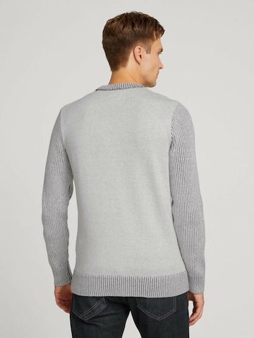 TOM TAILOR - Pullover em cinzento