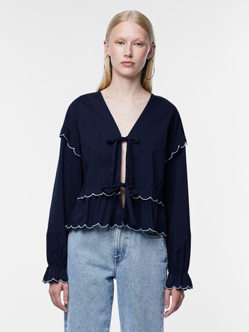 PIECES Blouse 'Luna' in Blauw: voorkant