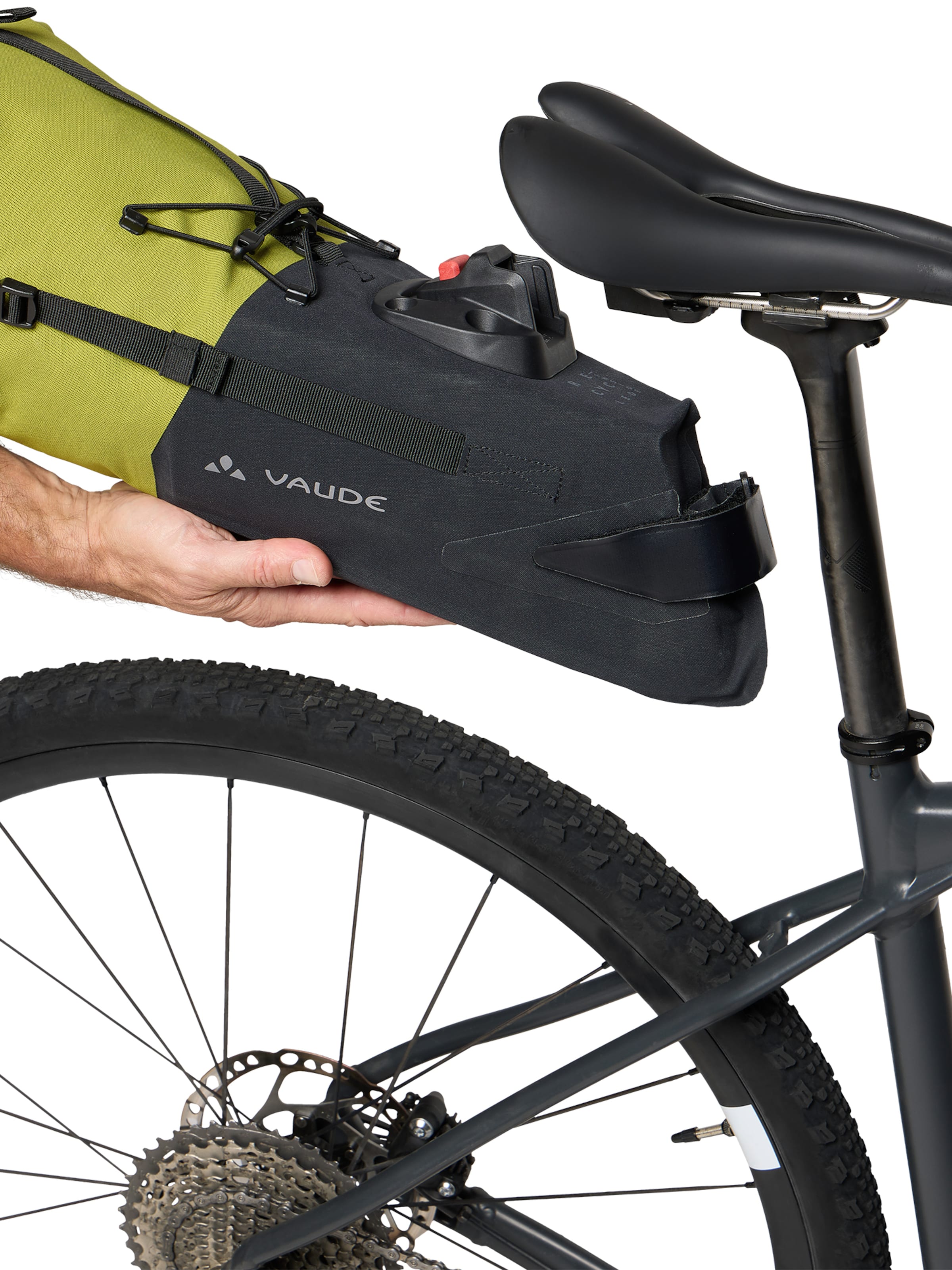 VAUDE Outdoor Equipment 'Trailsaddle L' in Green