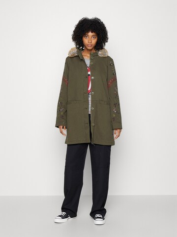 Desigual Χειμερινό παρκά σε πράσινο