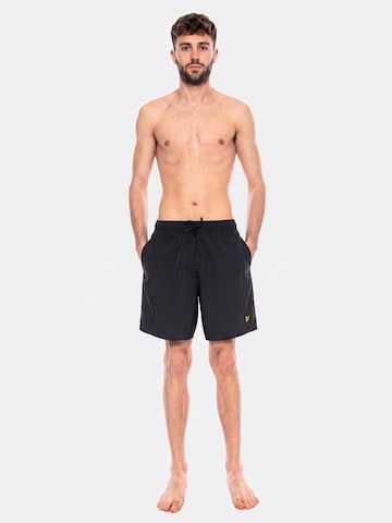 Boardshorts Lyle & Scott en noir : devant