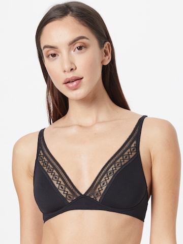 ETAM Triangle Bra in Black: front