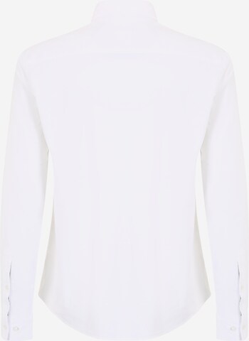 s.Oliver - Ajuste estrecho Camisa en blanco