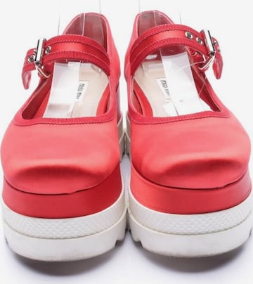 Miu Miu Flats & Loafers in 37 in Red