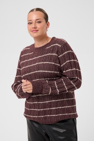 KAFFE CURVE Sweater in Brown: front