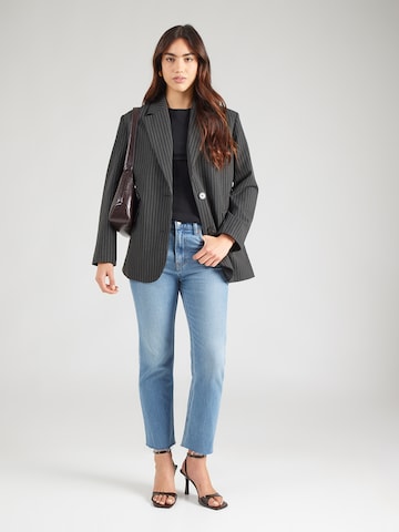 GAP Тениска в черно