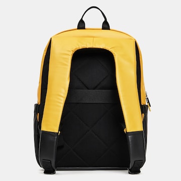 MANDARINA DUCK Backpack 'Daypack' in Yellow