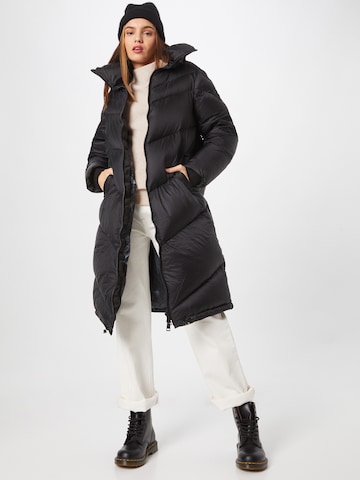 Manteau d’hiver 'Camilla' GUESS en noir