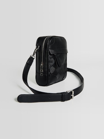 Bershka Crossbody bag in Black: front
