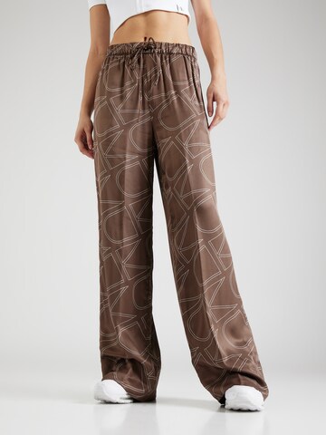 Calvin Klein Wide leg Broek in Bruin: voorkant