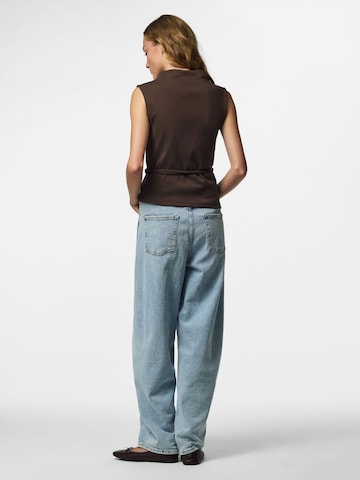 PIECES - Top 'PCOLIVE' en marrón