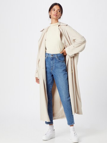 zils LEVI'S ® Pakapēniski sašaurināts piegriezums Džinsi 'High Waisted Mom'