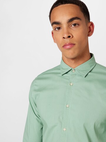 BOSS Orange Slim fit Overhemd 'Magneton 2' in Groen