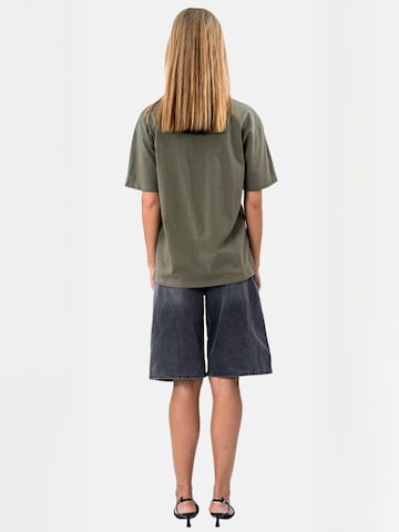 TEESHOPPEN Top ' Heavy ' in Green