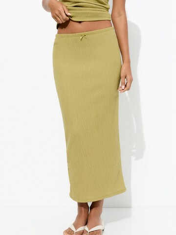 Pull&Bear Skirt in Green