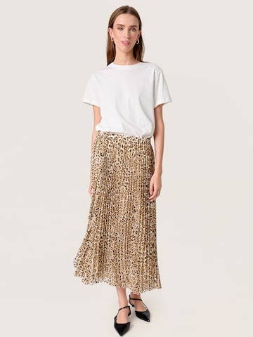 SOAKED IN LUXURY Rock in Beige