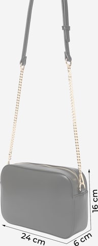 ABOUT YOU Schoudertas 'Carina Bag' in Zwart