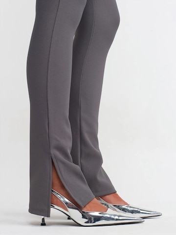 Dilvin Flared Leggings 'Gamaschen'‌‌‌‌‌ in Grau