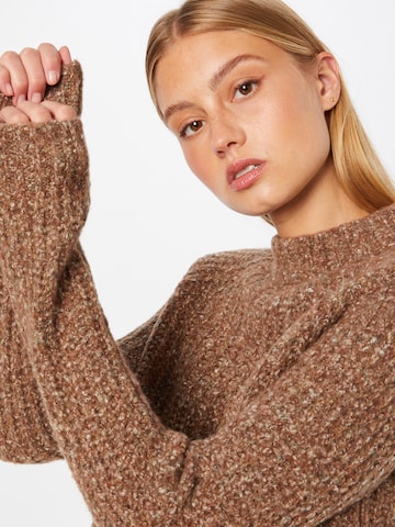 ONLY Sweater 'FELICIA' in Brown