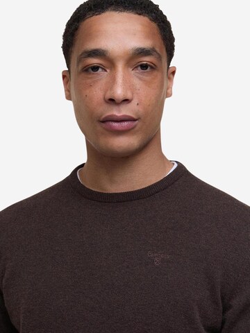Barbour Trui in Bruin