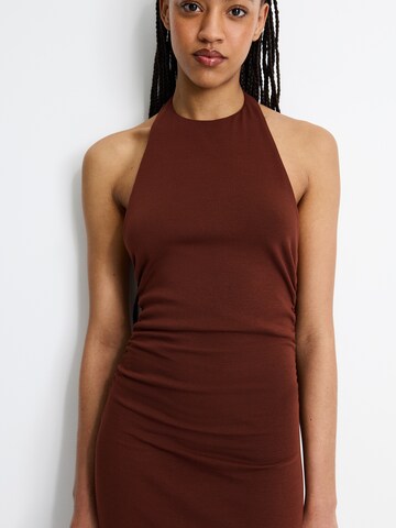 Robe Pull&Bear en marron