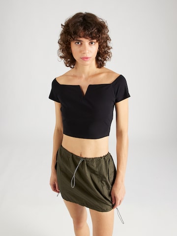 ABOUT YOU Top 'Carolin' in Black: front