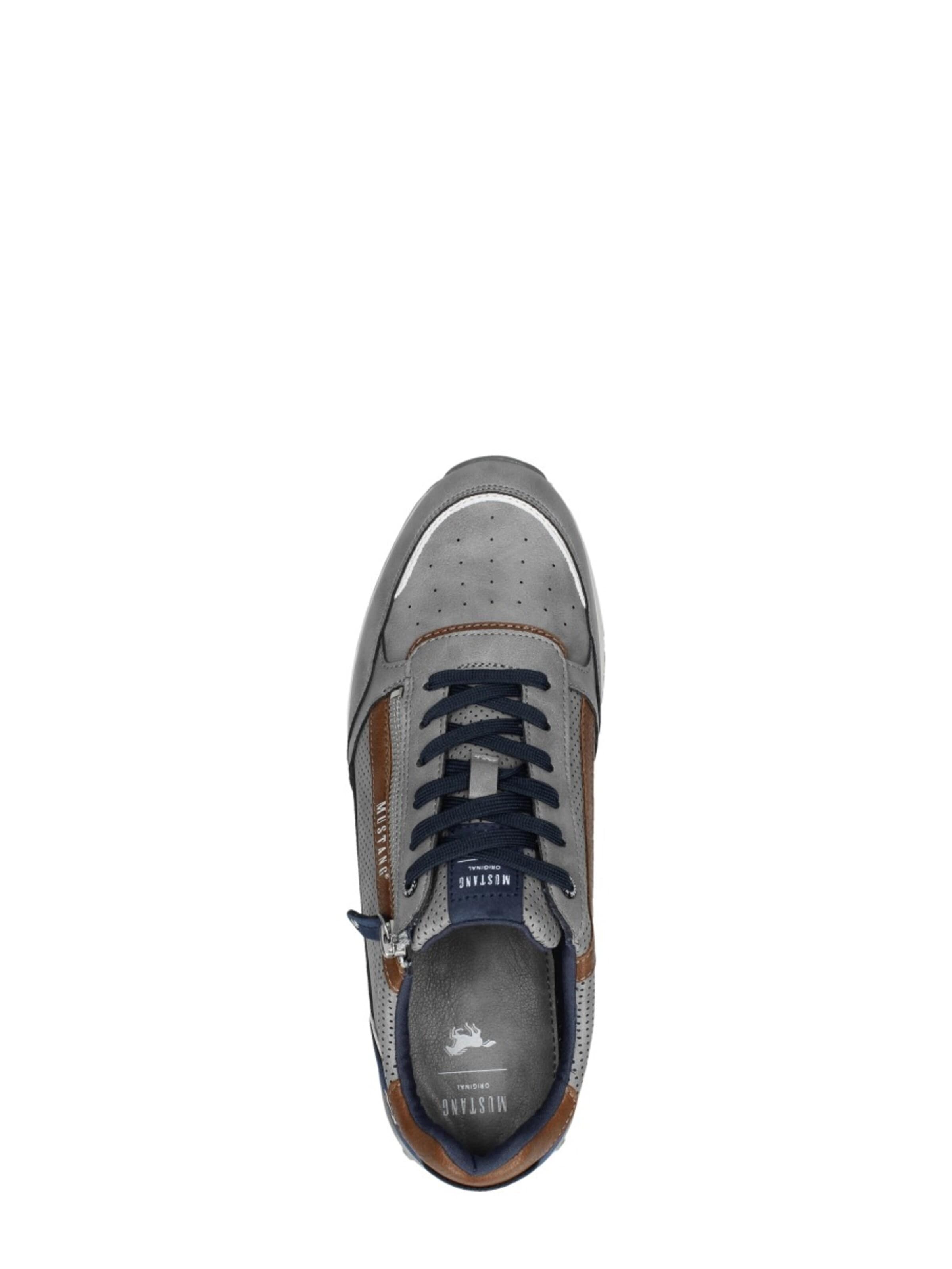Baskets basses 'Sneakers Laag' MUSTANG en gris