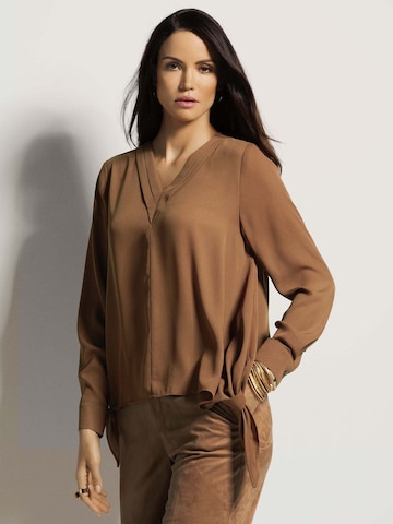 MADELEINE Bluse in Braun