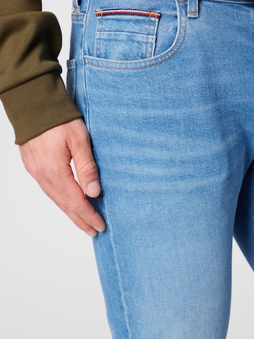 TOMMY HILFIGER Regular Jeans 'Liam' in Blauw
