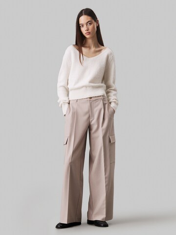 Calvin Klein Jeans Loose fit Cargo trousers in Grey